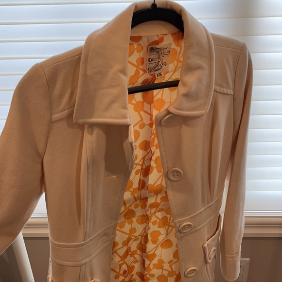 Wool coat - Picture 2 of 5